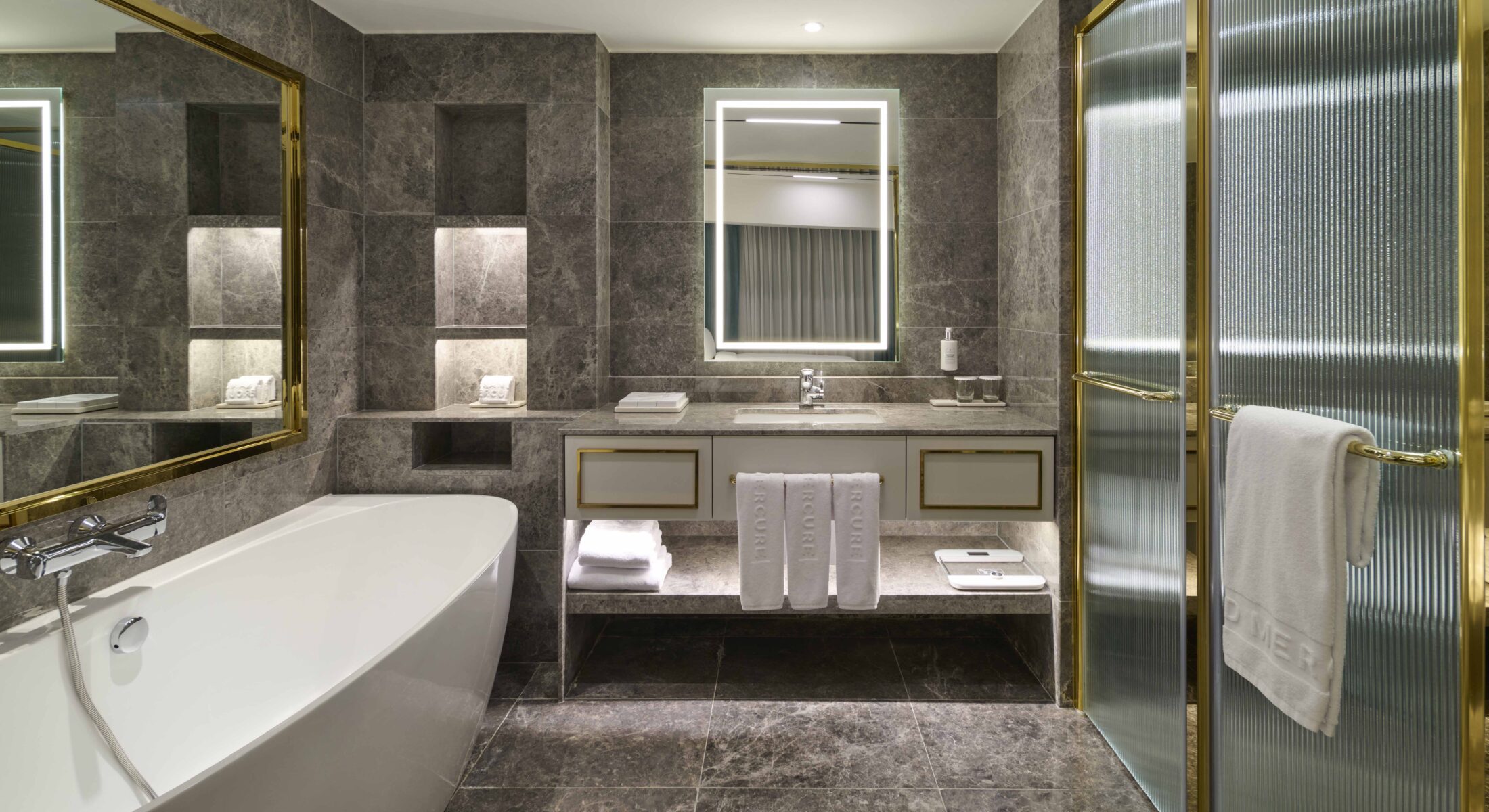 Residence deluxe ideal for family room image